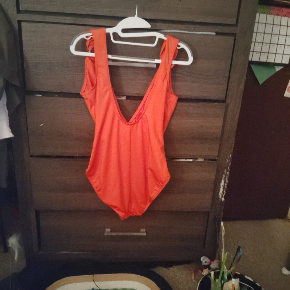 CARMEN MARC VALVO Deep V Cut One Piece Swimsuit - Vacation Vibes Size 14 - Picture 8 of 10